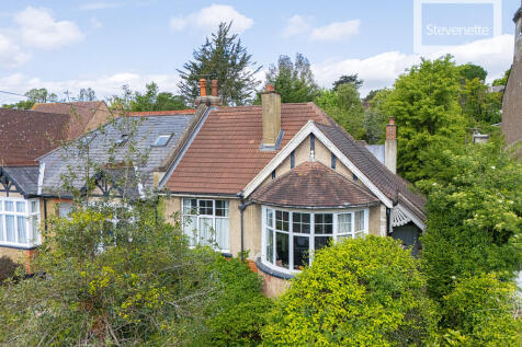 2 bedroom semi-detached bungalow for sale