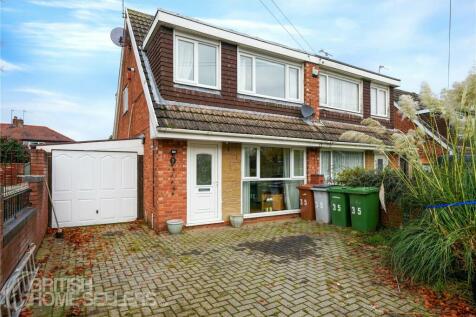 3 bedroom semi-detached house for sale