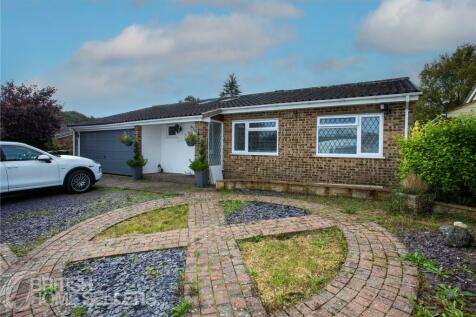 4 bedroom bungalow for sale