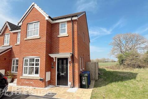 3 bedroom end of terrace house for sale