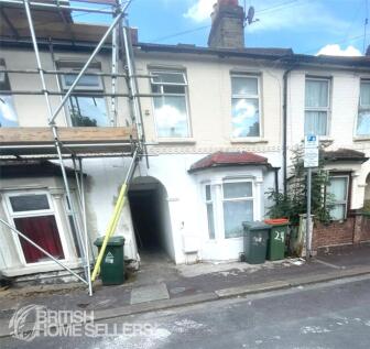 6 bedroom end of terrace house for sale