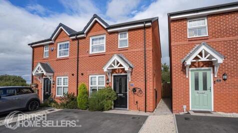 3 bedroom semi-detached house for sale