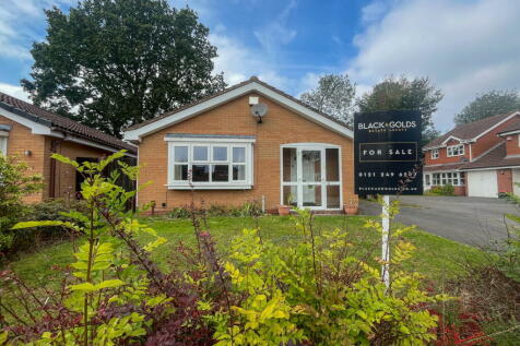 2 bedroom detached bungalow for sale