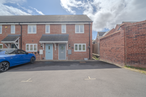 Solihull B90 2 bed end of terrace house for sale