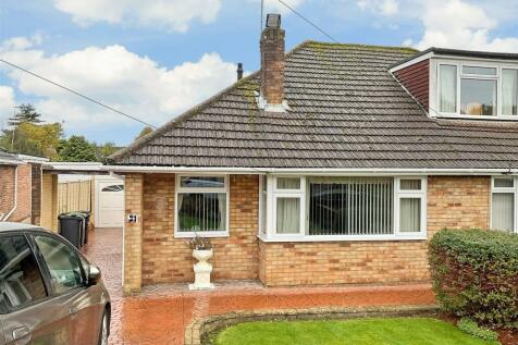 2 bedroom semi-detached bungalow for sale