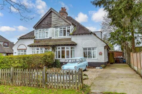3 bedroom semi-detached house for sale