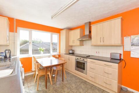 4 bedroom detached bungalow for sale