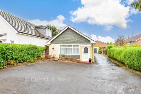2 bedroom detached bungalow for sale