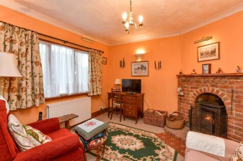 1 bedroom detached bungalow for sale