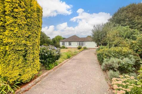 5 bedroom detached bungalow for sale