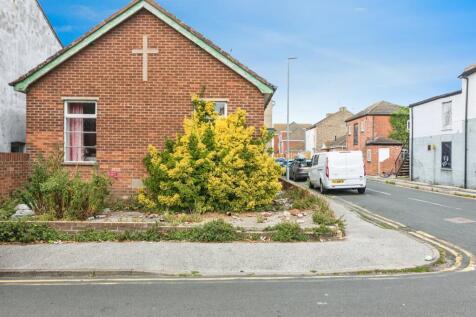 1 bedroom detached bungalow for sale