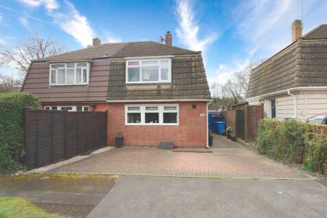 2 bedroom semi-detached house for sale