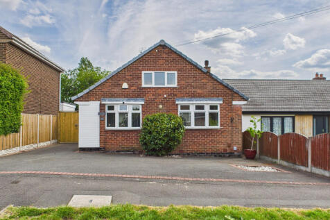 2 bedroom detached bungalow for sale