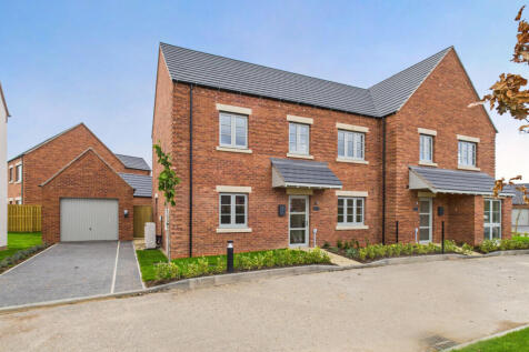 3 bedroom semi-detached house for sale