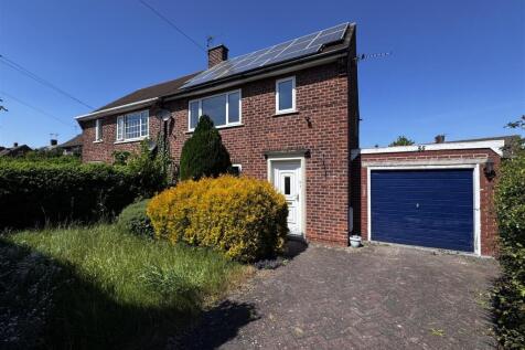 2 bedroom semi-detached house for sale