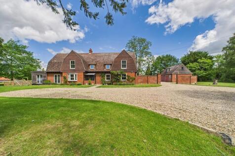 6 bedroom detached house for sale