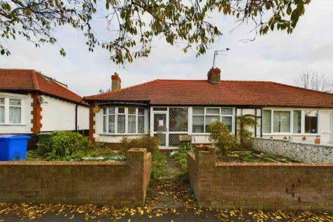 2 bedroom semi-detached bungalow for sale