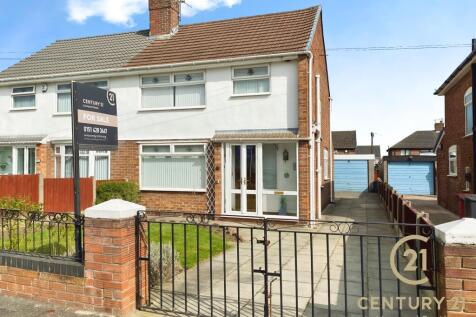 3 bedroom semi-detached house for sale