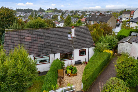 3 bedroom semi-detached bungalow for sale