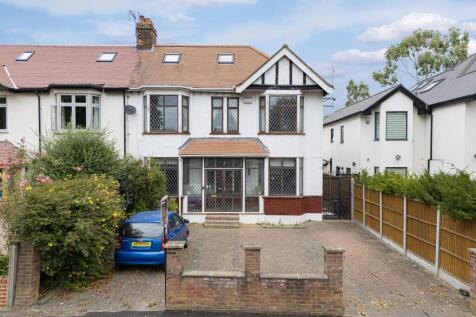 6 bedroom semi-detached house for sale