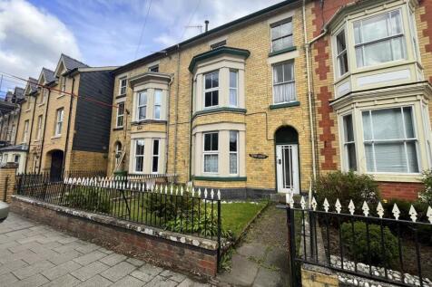East Street, Rhayader 6 bed terraced house for sale