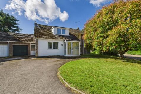 The Chantry, Colchester, Essex, CO3 5 bed link detached house for sale