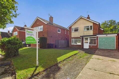 St. Peters Close, Henley, Ipswich... 3 bed detached house for sale