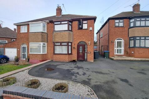 3 bedroom semi-detached house for sale