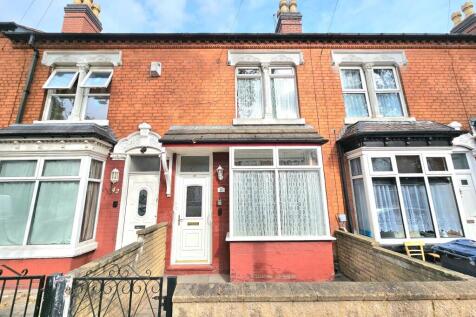 3 bedroom terraced house for sale