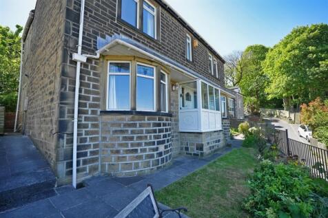 Woodside View, Greetland, Halifax 4 bed detached house for sale