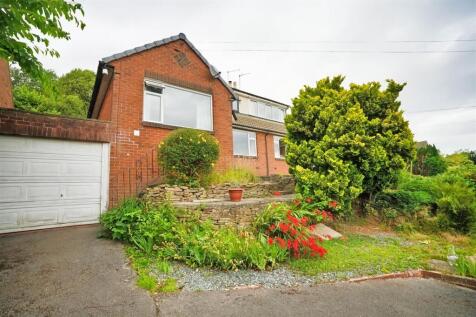 Sunnybank Road, Greetland, Halifax 4 bed semi