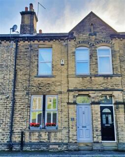 Shaw Street, Holywell Green 3 bed terraced house for sale