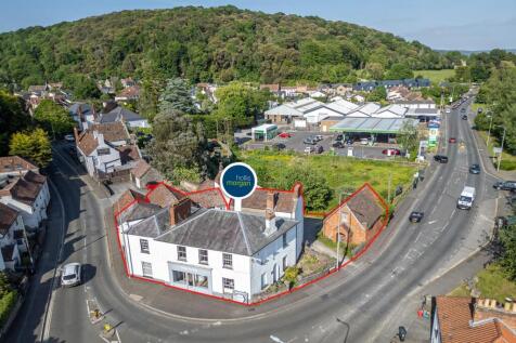 6 bedroom house for sale