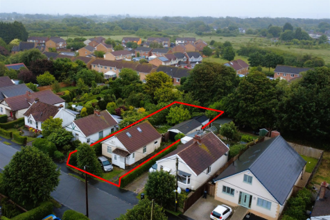 3 bedroom detached bungalow for sale