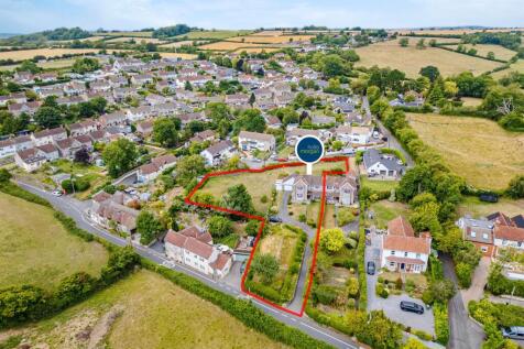 12 bedroom semi-detached house for sale