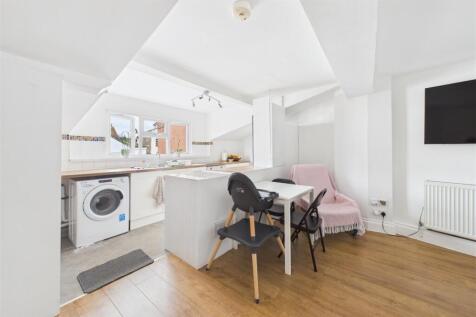 1 bedroom flat for sale
