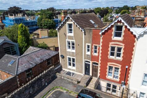4 bedroom house for sale