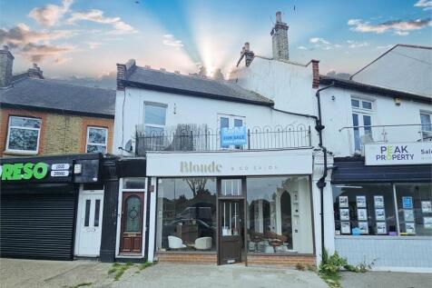 Hamstel Road, Southend on sea... 2 bed flat for sale