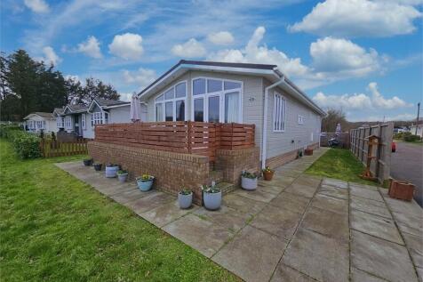 2 bedroom park home for sale