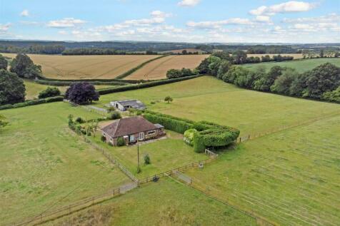 2 bedroom detached bungalow for sale