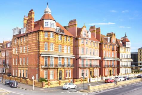 Kings Gardens, Hove, BN3 3 bed flat for sale