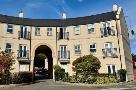 Britten Road, Swindon, SN25 2HQ 2 bed flat for sale