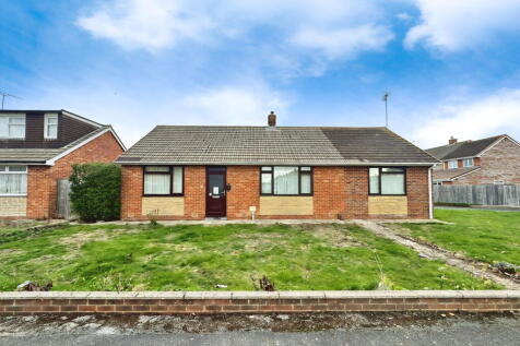 Mayfield Close, Swindon, SN3 3NH 3 bed detached bungalow for sale