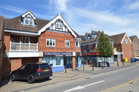 West Street, Haslemere, Surrey, GU27 1 bed apartment for sale