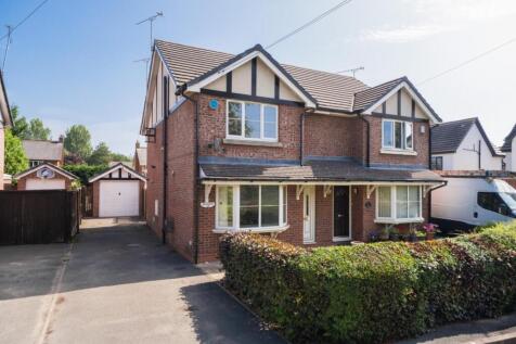 3 bedroom semi-detached house for sale