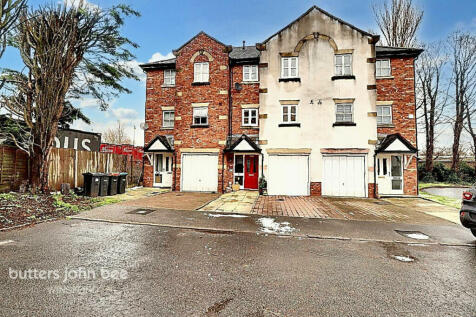 Wharton Road, Winsford 3 bed townhouse for sale