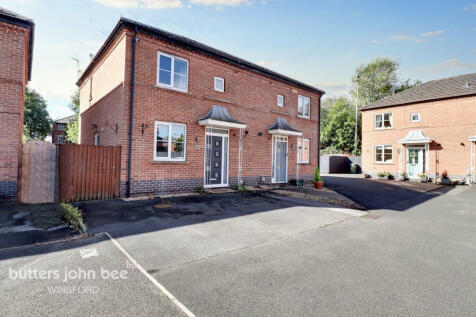 3 bedroom semi-detached house for sale