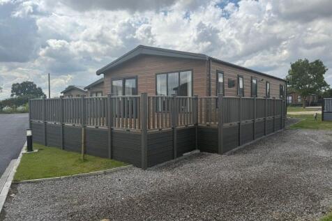 Bull Balk Newton upon Derwent 3 bed lodge for sale