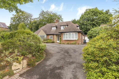 Barker Road, Four Oaks 3 bed detached house for sale