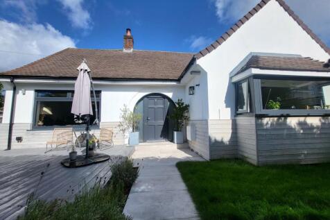 Wharfdale Road, WESTBOURNE, BH4 2 bed detached bungalow for sale